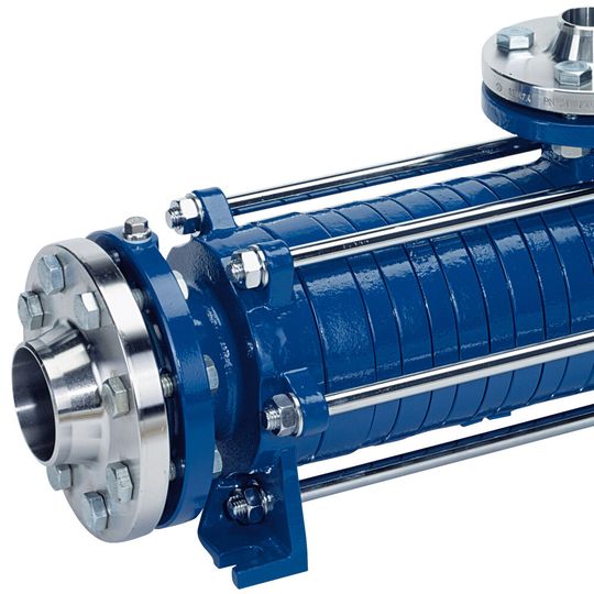 Die Seitenkanalpumpe SRZS bewährt sich u. a. in der Halbleiterfertigung als hochperformante Förderlösung für ammoniakhaltige Prozessabwässer(Bild:  SERO PumpSystems GmbH)