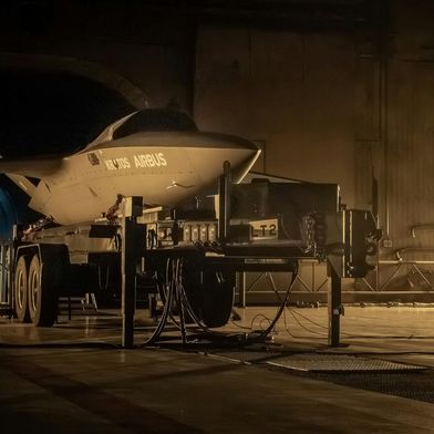 Kratos XQ 58A Valkyrie, a stealthy unmanned combat high subsonic UAV being integrated into European concepts for “loyal wingman” drones working alongside crewed jets, with Airbus as a key partner. (Source: Airbus Defence and Space GmbH)