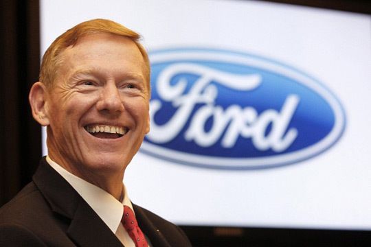 Das „Ehrenlenkrad 2011“ ging an Alan Mulally, Vorstandsvorsitzender der Ford Motor Company (Dearborn/USA). (Bild)
