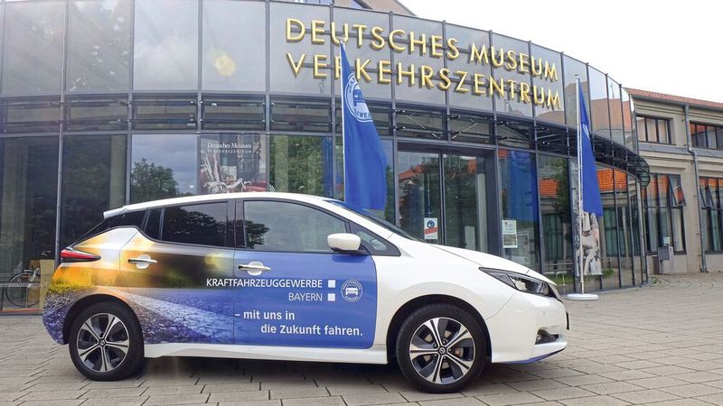 Das Kraftfahrzeuggewerbe Bayern feierte wieder im Verkehrszentrum des Deutschen Museums in München.  (Bild: Zietz – »kfz-betrieb«)