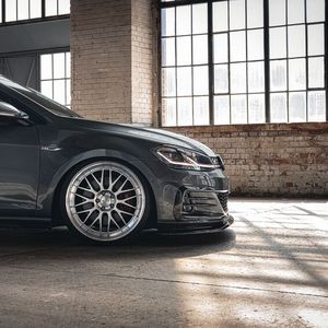 Bilbao ist in Größen von 17 bis 20 Zoll erhältlich und deckt damit ein breites Spektrum an Fahrzeugen ab.(Bild:  Alcar)