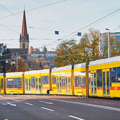 Mobilitätsanbieter BLT Baselland Transport hat Stadler beauftragt, sein Stammnetz in der Agglomeration Basel mit dem kommunikationsbasierten Zugsicherungssystem Nova Pro auszustatten. (Bild: Stadler)
