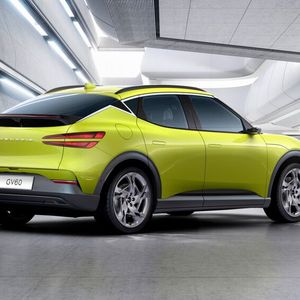 Die Einstiegsversion des GV60 verfügt über einen zweimotorigen Allradantrieb mit 234 kW/318 PS.(Bild:  Genesis)