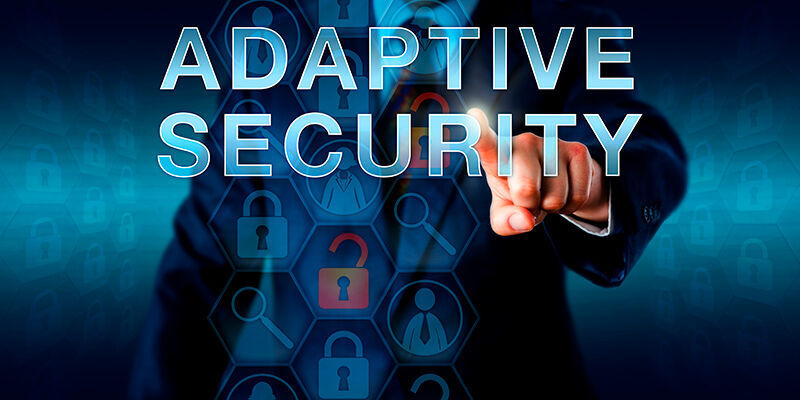 Adaptive Sicherheit: Ein anpassungsfähiger Sicherheitsansatz behandelt Risiko, Vertrauen und Sicherheit als einen kontinuierlichen und adaptiven Prozess, der den sich ständig weiterntwickelnden Cyberbedrohungen vorgreift und diese abschwächt. Dabei wird berücksichtigt, dass es keinen perfekten Schutz gibt und die Sicherheit jederzeit und überall angepasst werden muss (leowolfert - stock.adobe.com)