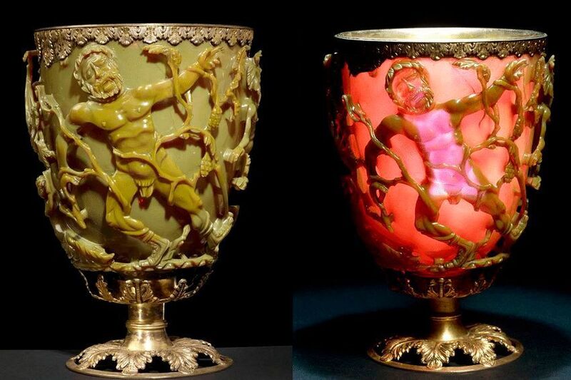 Aufgrund eines einzigartigen Kompositmaterials verändert der aus dem Rom des 4. Jahunderts stammende Lycurgusbecher seiner Farbe, je nachdem, von wo er angeleuchtet wird. (britishmuseum)