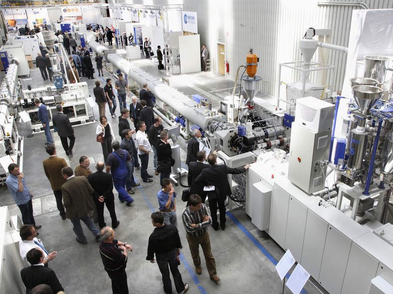 Das Compoundieren und Extrudieren mehrschichtiger Rohre stand im Mittelpunkt des Geschäftsbereichs Extrusionstechnik. (Archiv: Vogel Business Media)