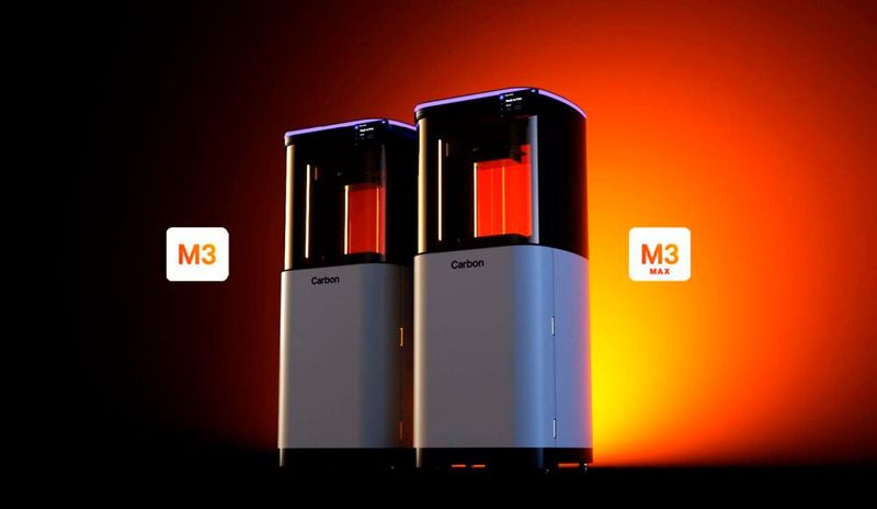 Die zwei neuen 3D-Drucker der M-Serie: der M3 und der M3 Max(Bild:  Carbon)