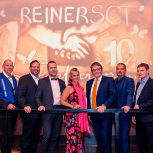 Das unschlagbare REINER-Team (v. l.): Stefan Otto, Robert Eichhorn, Klaus Bechtold, Petra Barthillat, Andreas Staiger, Thomas Peter und Sebastian Hinz