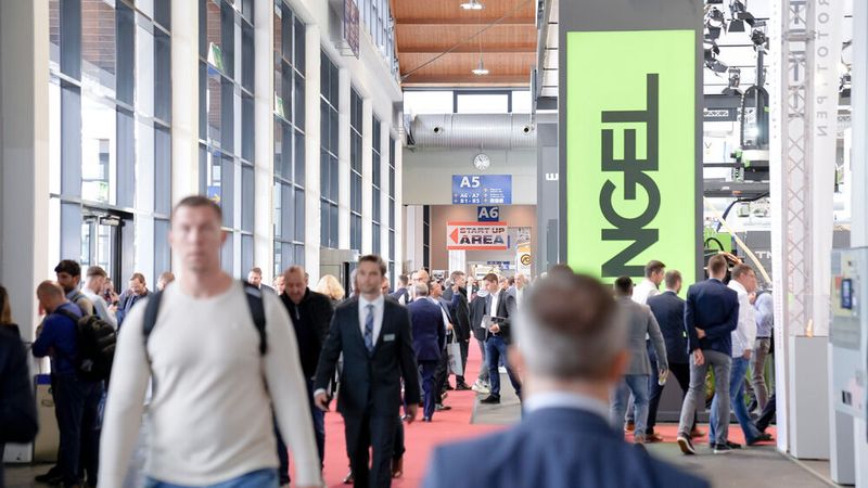 Especially in economically challenging times, the industry meet is becoming increasingly important. (Source: P.E. Schall)