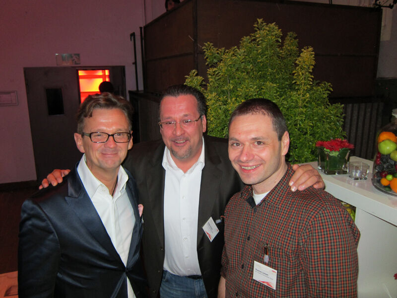 (v. l.) Karl Hawlik, OKI, Holger Rucka, RUCKA Büromaschinen, und Thomas Lienert, OKI (Bild: IT-BUSINESS)