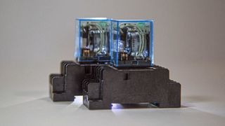 Anwenderforum Relaistechnik: Am 25. und 26. Oktober findet im Würzburger VCC das vierte Relais­forum statt. Schwerpunkte liegen auf Relaisanwendungen in DC-Netzen, Bahntechnik, Gebäudeautomation  und Maschinensicherheit. (Bild: PawinG auf Pixabay)