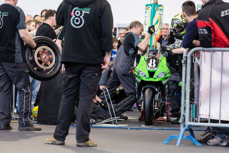 Da muss jeder Handgriff sitzen. (MCH Messe Schweiz (Zuerich) AG)