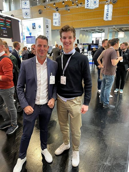 Alexander Völler kann von Michael Görner, (l.) TD SYNNEX, noch sehr viel lernen. (Bild: Vogel IT-Medien GmbH)