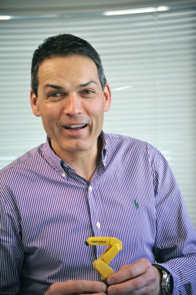 Michael Brüderli, Geschäftsführer der Konditorei Suteria in Solothurn: „Wo der Roboter uns im Arbeitsprozess entlastet, setzen wir ihn auch gerne ein.“ (Bild: Foitzik)