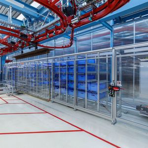 The fully automatic storage system from Minitec.(Image: Yaskawa Europe)