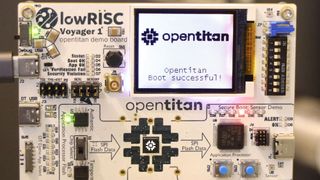 OpenTitan mit Secure Boot nach einem erfolgreichen Secure Boot-Startvorgang. (Bild: Google)