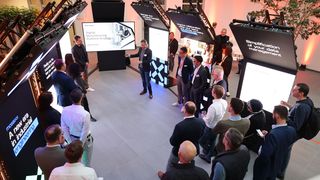 Startschuss für Digital-Offensive: KUKA zeigt nahtlose Digitalisierung globaler Industrielandschaften. (Bild: KUKA)