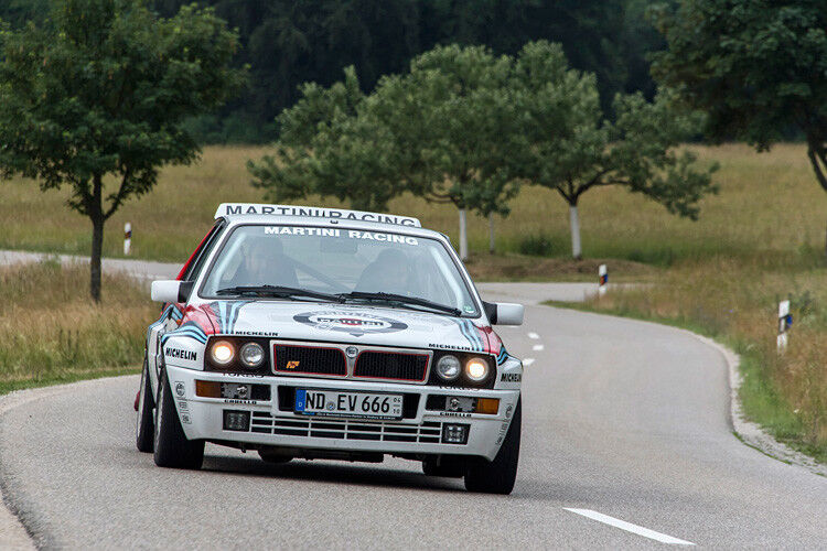 Dabei trafen auch ganz unterschiedliche Rallye-Legenden aufeinander. Etwa der Lancia Delta Integrale EVO ... (Foto: automedienportal.net)
