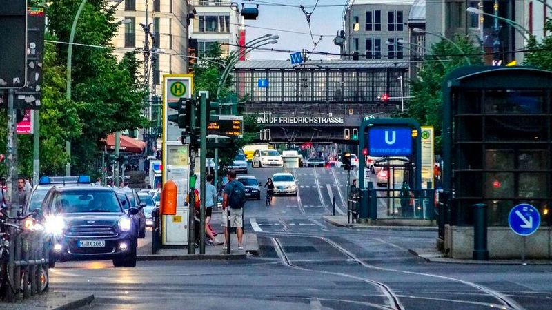 In der EU liegt die durchschnittliche Pkw-Dichte bei 567 Autos pro 1.000 Einwohner.