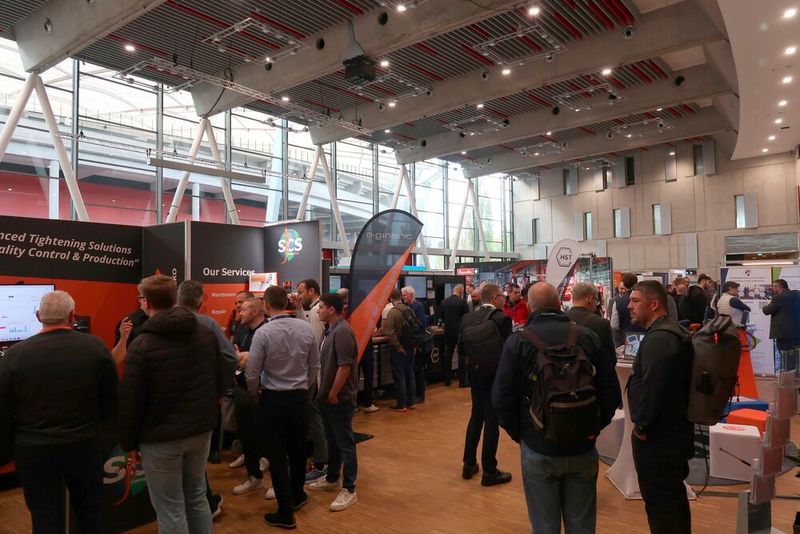 Impressionen von der Verbindungstechnikmesse Schraubtec am 16. April in der Stuttgarter Carl-Benz-Arena ... (Bild: P. Königsreuther)