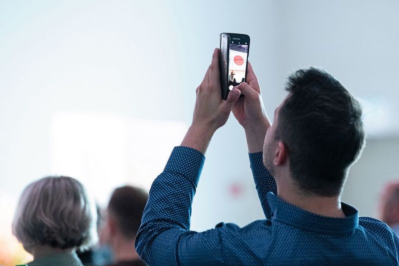Die Besucher konnten interessante Inputs aus den Referaten mitnehmen. (Bild: Thomas Entzeroth)