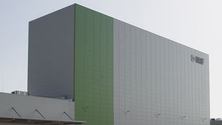 BASF hat am 18. Juli 2014 ihre größte europäische Produktionsanlage für Automobil-Abgaskatalysatoren im polnischen Sroda Slaska in Betrieb genommen. (Bild: BASF)