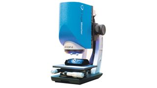 Der IF-Edgemaster von Alicona wird zur automatischen optischen Schneidkantenmessung eingesetzt. Anwender messen Form, Verrundung und Schartigkeit inklusive der Rauheit von Wendeschneidplatten.  Bild: Alicona (Archiv: Vogel Business Media)