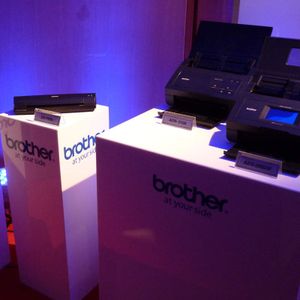 Die Dokumentenscanner für Arbeitsplatz und mobilen Einsatz sind ab sofort erhältlich.