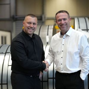 Jens Lange (rechts) ist CEO, Christian Melchers neuer CTO der Huhn Group.(Bild:  Huhn Group)