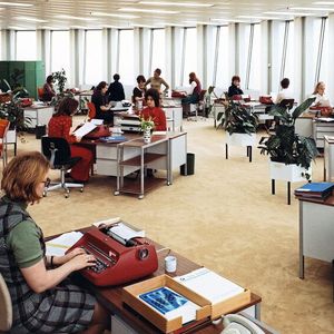 Die offene Struktur erwies sich damals als optimale Lösung für die Büros. So ist es auch noch heute.(Bild:  BMW)