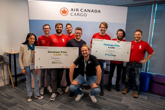 Zwei Teams aus dem Projekt „Digitales Testfeld Air Cargo“ haben beim „ONE Record Hackathon“ in Toronto (Kanada) abgeräumt. Der „ONE Record Hackathon 2023“ findet vom 23. bis zum 25. Juni im hessischen Seeheim statt, Gastgeber wird dann Lufthansa Cargo sein.(Bild:  Fraunhofer-IML)