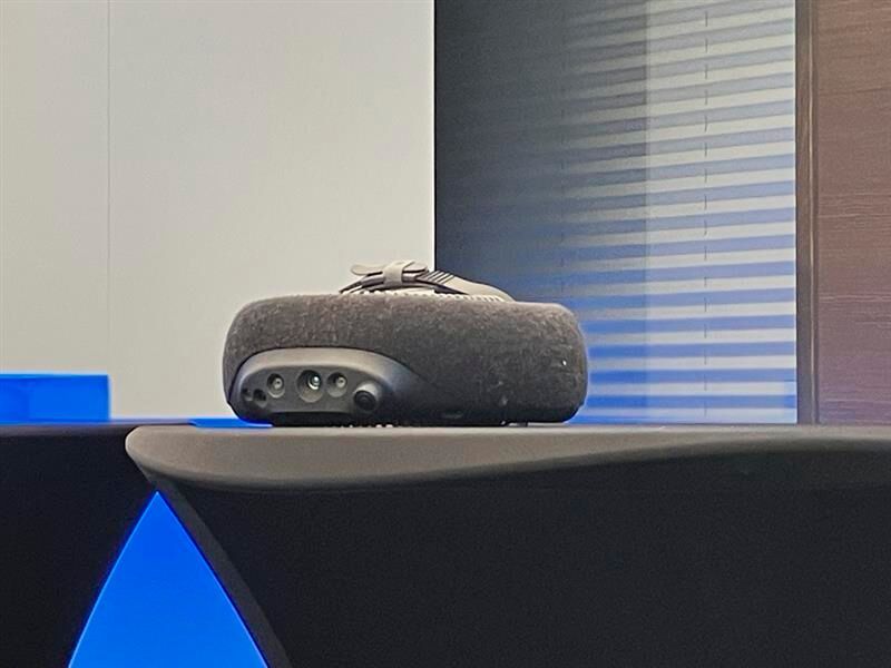 Seventh Sense (auch „7Sense“) bietet ein spezielles Gerät für Blinde. Das Unternehmen arbeitet mit Blinden-Organisationen zusammen. (Bild: © Serina Sonsalla)