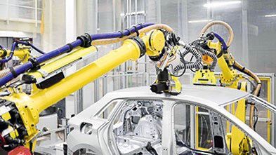 Als entwicklungsstarker und flexibler Partner von Karosserie- und Lackierwerkstätten biete Schleifmittel-Spezialist Norton die Herstellung individueller, exakt auf den jeweiligen Schleifprozess abgestimmter Produktlösungen an.   (Bild:  Saint-Gobain Abrasives GmbH)