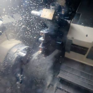 HPF in Großdubrau fertigt Werkzeuge und Produkte für eine breite Vielfalt verschiedener Abnehmerbranchen. Eine Spezialität sind hochfachige Werkzeuge für dünnwandige zylindrische Produkte, wie sie etwa in der Medizin- und Hygieneindustrie zum Einsatz kommen(Bild:  Maschinenmarkt/rw)