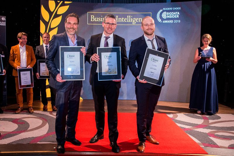 In der sechsten Kategorie Business Intelligence freut sich Tableau über Platin. Gold geht an Qlik und Silber an Oraylis. Im Bild (von links): Michael Schmahl von Oraylis, Matthias Herkommer von Qlik und Christian Winnige von Tableau. (Bild: artful rooms / VIT)