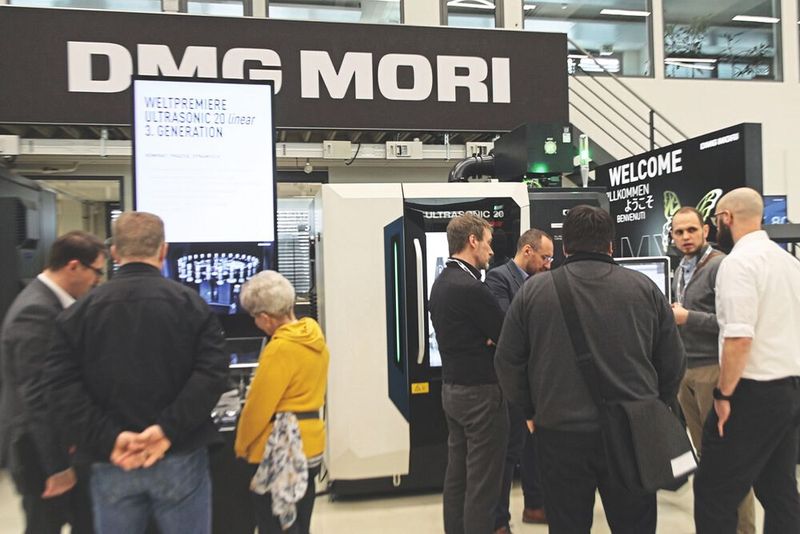 Noch eine Weltpremiere: Die neue Ultrasonic 20 linear 3. Generation als Variante für das ultraschallgestützte Schleifen ist ein Zeichen dafür, dass DMG Mori auch bewährte Technologien mit einem hohen Maß an Innovationskraft weiterentwickelt. (Bild: Maschinenmarkt)