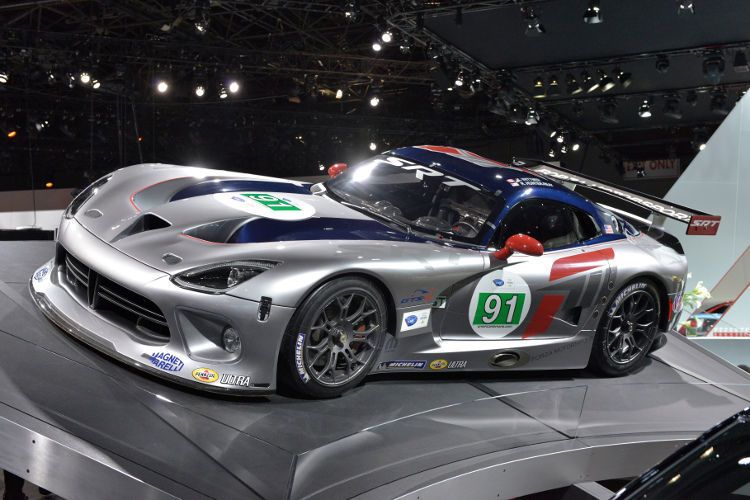 Beim Langstreckenrennen der 24-Stunden von Le Mans ist die Viper schon seit 1992 regelmäßiger Gast. Hier im Bild die letzte Generation, wie sie auch im US-Ableger, der ALMS (American Le Mans Series) eingesetzt wurde. (Foto: FCA)