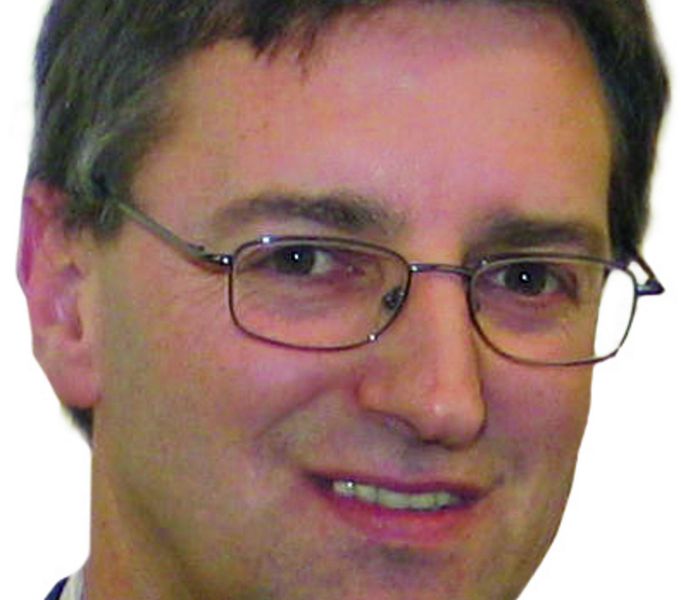 Joachim Eisenhut, Leiter Fertigungsplanung Pkw-Automatgetriebe im ZF-Werk Saarbrücken:  „Bei der Verfahrenskombination muss man abwägen, inwieweit die Komplexität einer Werkzeugmaschine erhöht werden kann, ohne die Verfügbarkeit gravierend herabzusetzen.“  Bild: Kuttkat (Archiv: Vogel Business Media)