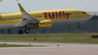 Gut starten, fliegen und landen: In zwei Hangars am Flughafen Hannover schafft die MRO-Crew von TUI fly mit der präzisen Durchführung der vorgeschriebenen Checks die Voraussetzungen für sicheres Flugreisevergnügen. (Bild: TUI fly)