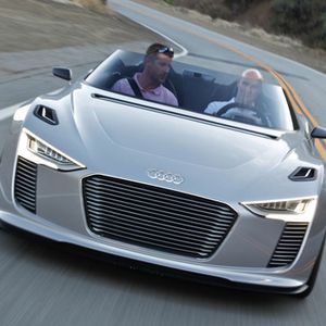 Audi hat seine E-Tron-Spyder-Studie losgelassen. Und einige Journalisten hatten die Gelegenheit, den Prototypen zu testen.