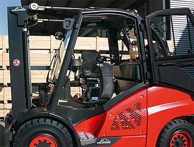 Gewinner in der Kategorie Flurförderzeuge/Ergonomie war Neumaier Industry mit seinem Drehsitz für den Linde 2,0 - 32 t. (Archiv: Vogel Business Media)