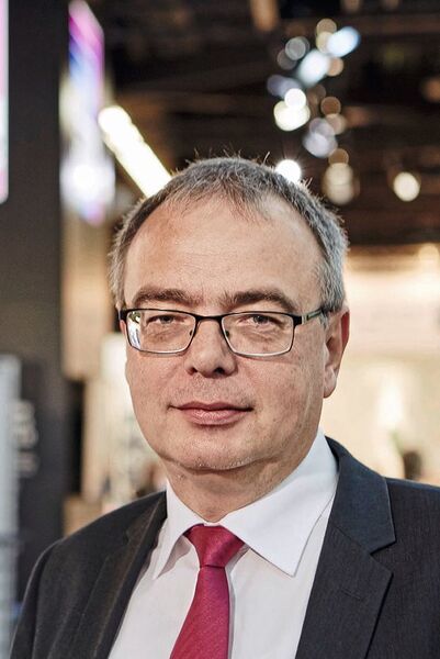 Neuer Geschäftsführer: Uwe Scharf (55) wurde zum Geschäftsführer bei Rittal berufen und verantwortet die Business Units IT und Industry sowie das Marketing. Der Elektrotechnikingenieur war zuvor als Geschäftsbereichsleiter Global Business Unit Industry tätig. (Rittal GmbH & Co. KG)