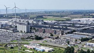 Unter anderem das Volkswagen-Werk in Emden ist durch die jüngst bekannt gewordenen Sparpläne der Konzernspitze gefährdet. (Bild: Volkswagen AG)
