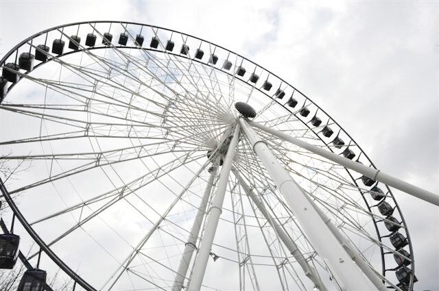 Das größte mobile Riesenrad wird mit Siemens-Technik in Schwung gebracht. (Bild: Siemens)