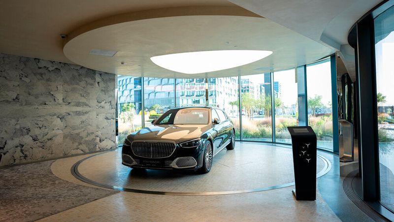 Wer möchte, kann bei Gargash in einem intimen Rendevouz auf Tuchfühlung mit seinem neuen Sternträger gehen. (Bild: Gargash)