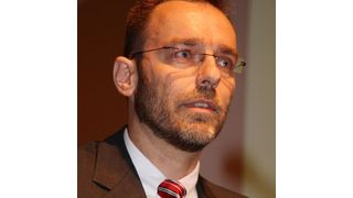 Dr. Michael A. Kluger, Vorstand Logistik der Schenker Deutschland AG: „Unsere Stärke liegt besonders darin begründet, dass wir wie kaum ein anderer Logistiker Prozesse so weit wie möglich standardisieren und dennoch auf die individuellen Anforderungen unserer Kunden zuschneiden.“  Bild: DB AG (Archiv: Vogel Business Media)