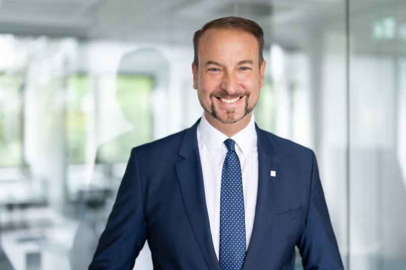 Prof. Dr. Ing. Manfred Renner: «Para dar forma al futuro tecnológico, es fundamental hacer que las tecnologías sean comprensibles».(Bild:  geralt /  Pixabay)