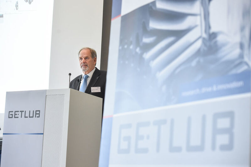 Dr. Franz Joachim eröffnete den Kongress im Namen der Forschungsvereinigung Antriebstechnik e.V. (FVA). (Bild: FVA / Jügen Mai)