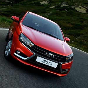 Technisch zahlt sich die Zugehörigkeit der Russen zum Renault-Nissan-Konzern aus. Der Lada Vesta basiert auf Renault-Technik.