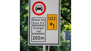 88885254 (Bild: Dieselfahrverbot Hamburg 08.jpg / Hinnerk11 / CC BY-SA 4.0)